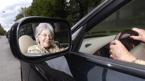 Efter 40 år upptäckte man att kvinnor kör bil